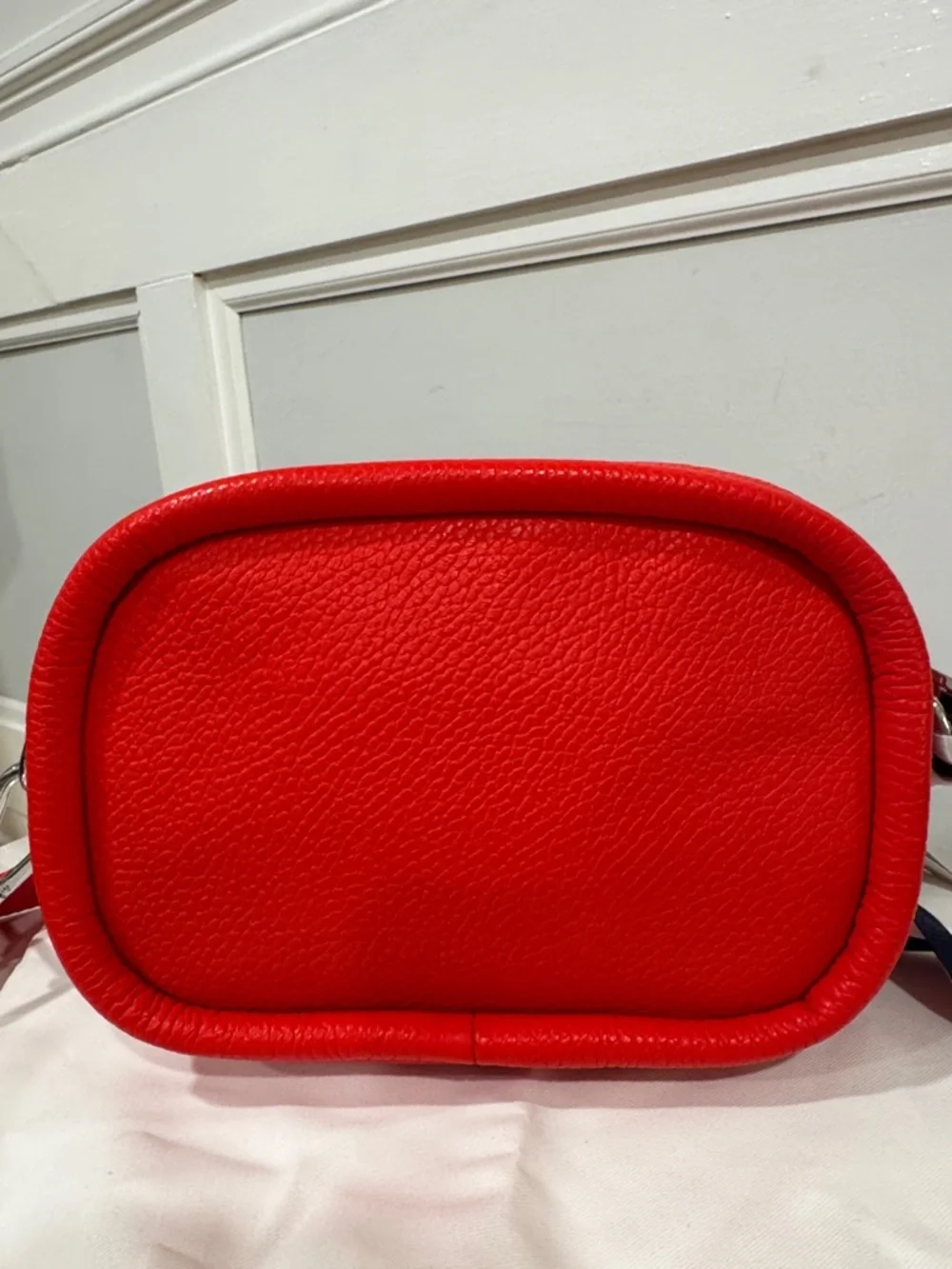 Tous Miranda Reporter Red Leather Crossbody Bag with Wide Logo Strap - Picture 7 of 17